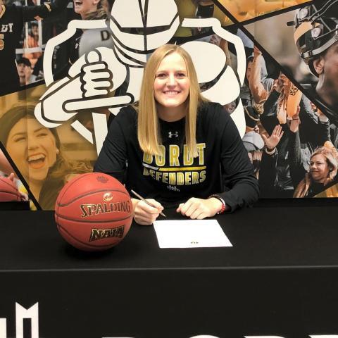 Former Iowa Prep Star Verbeek Leaving Nebraska For Dordt Sports