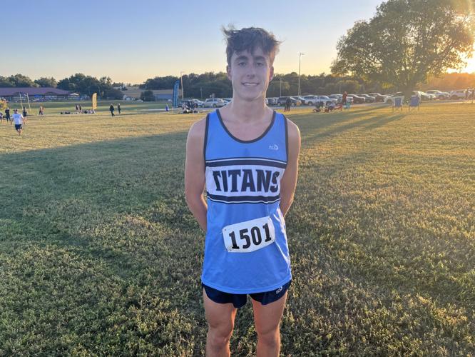 Hartley, Eichhorn blow away field as Glenwood sweeps team titles at