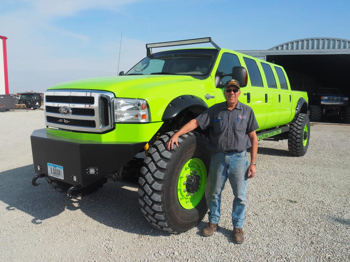 Larry Cooper S Amazing 8 Door Ford Truck Gallery Kmaland Com