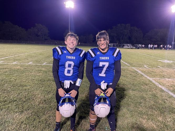 KMAland Iowa 8Player Football (10/6) Exira/EHK stays hot, Lenox