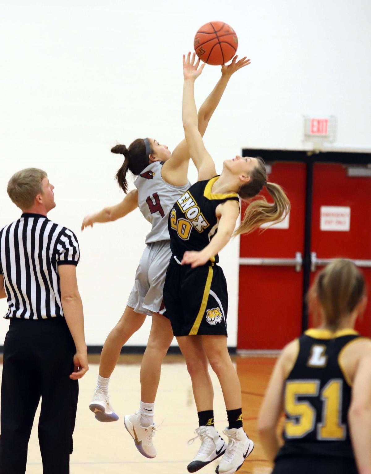 Kmaland Basketball 11 26 Maryville S Sundell Breaks School