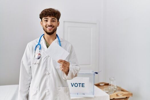 Gezondheidsprofessionals pleiten voor stemmen om het Amerikaanse gezondheidszorgsysteem te verbeteren