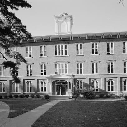 Feds Call Loan, Rural Iowa University Shutters - Vimarsana News