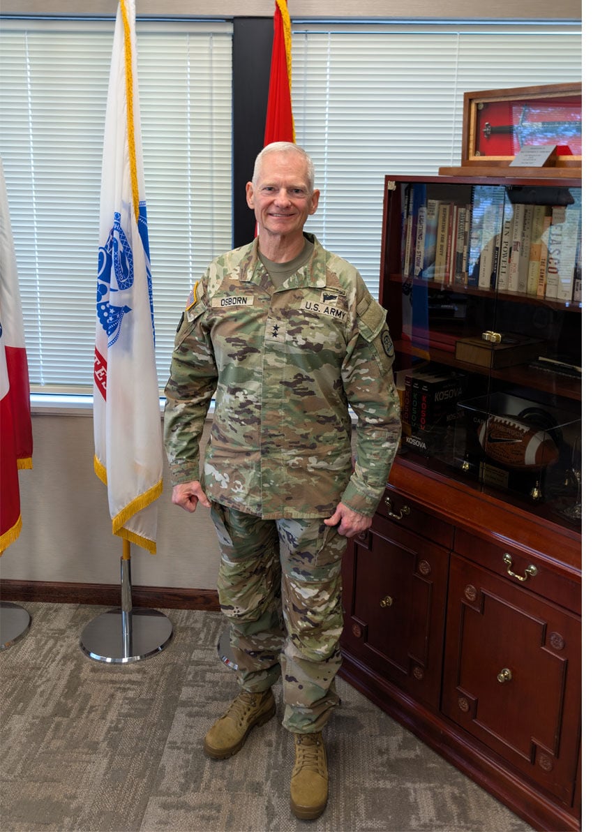 Iowa Track Designs Iowa National Guard leader to retire | News | kmaland.com