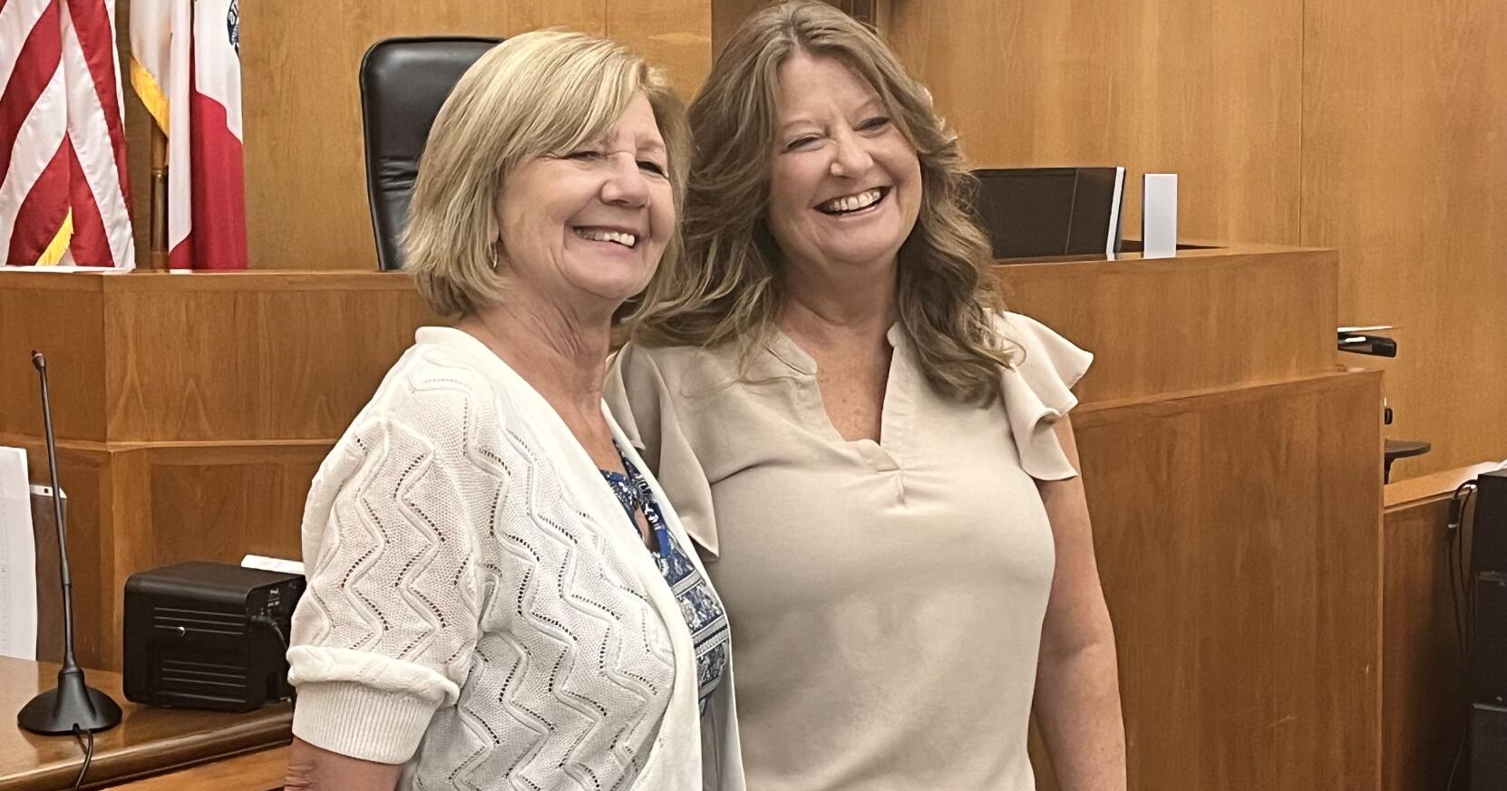 Petersen sworn in as Mills County Auditor - Vimarsana News