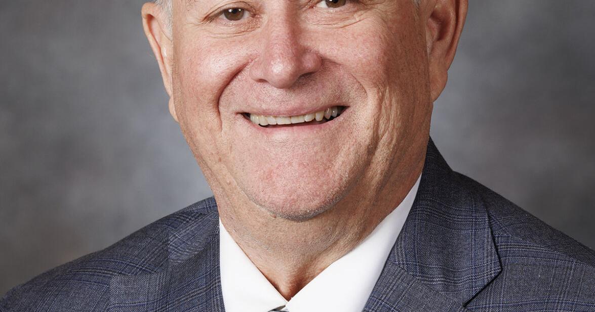 Hallstrom recaps 2026 Nebraska Legislative session