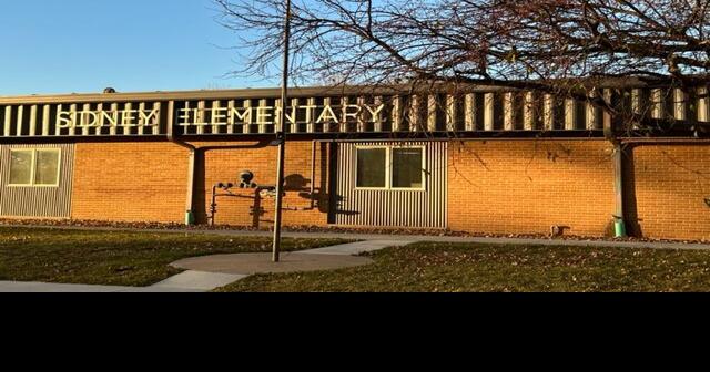 Sidney council hears fitness center plan