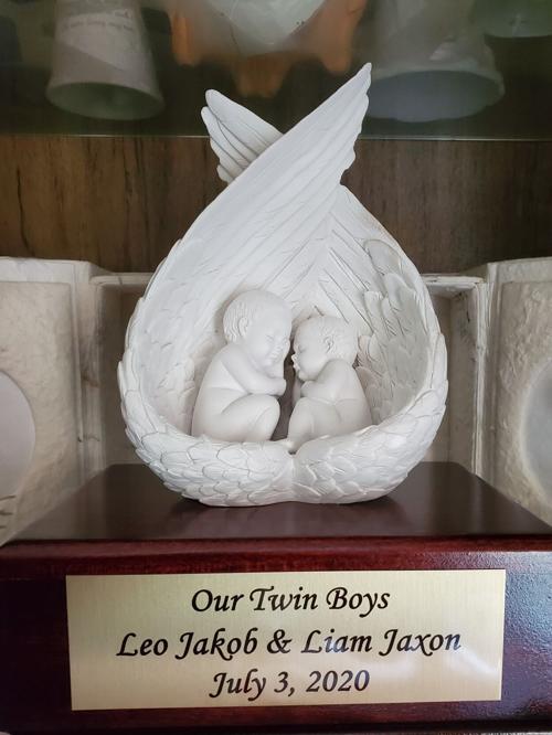 Leo Jakob & Liam Jaxon Allee