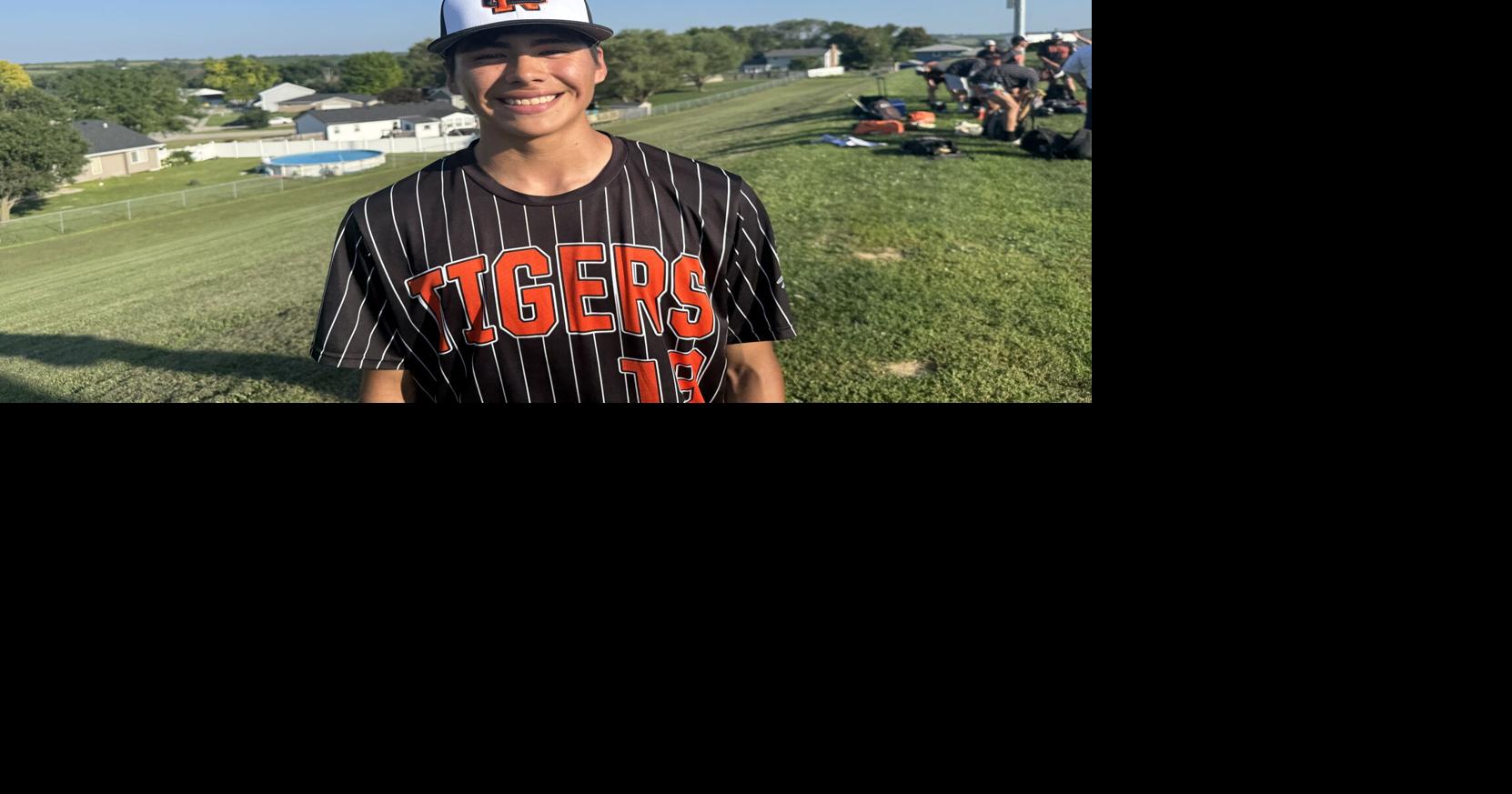 Pedersen turns in gem to send Red Oak to district championship