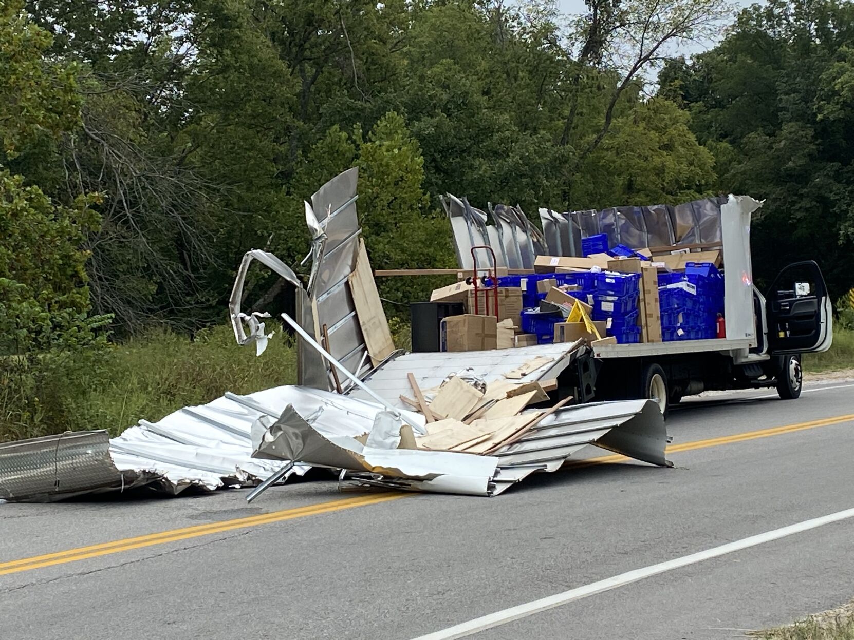 Bridge opens box truck like a can opener, near Racine | Joplin