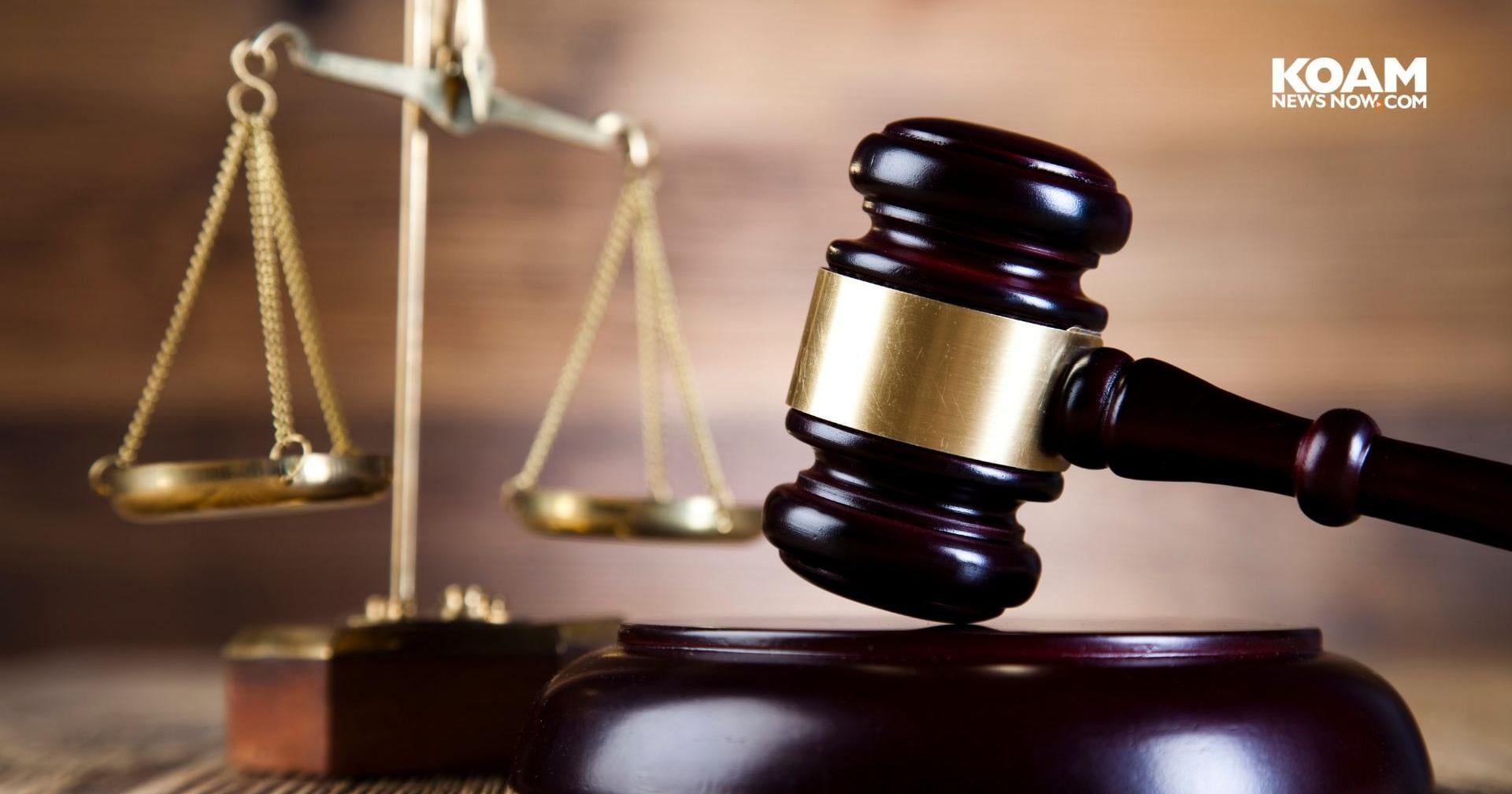 Prosecutor won't file criminal charges over purchase of $19K lectern by Arkansas governor's office - Vimarsana News