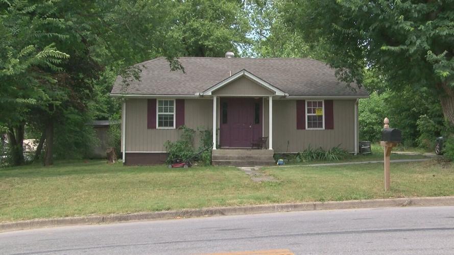 Carthage man helps rescue stabbing victim Crime