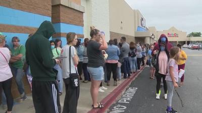 ross dress for less joplin Ross Dress for Less in Joplin reopens, with hundreds of people waiting in  line to get in | Coronavirus