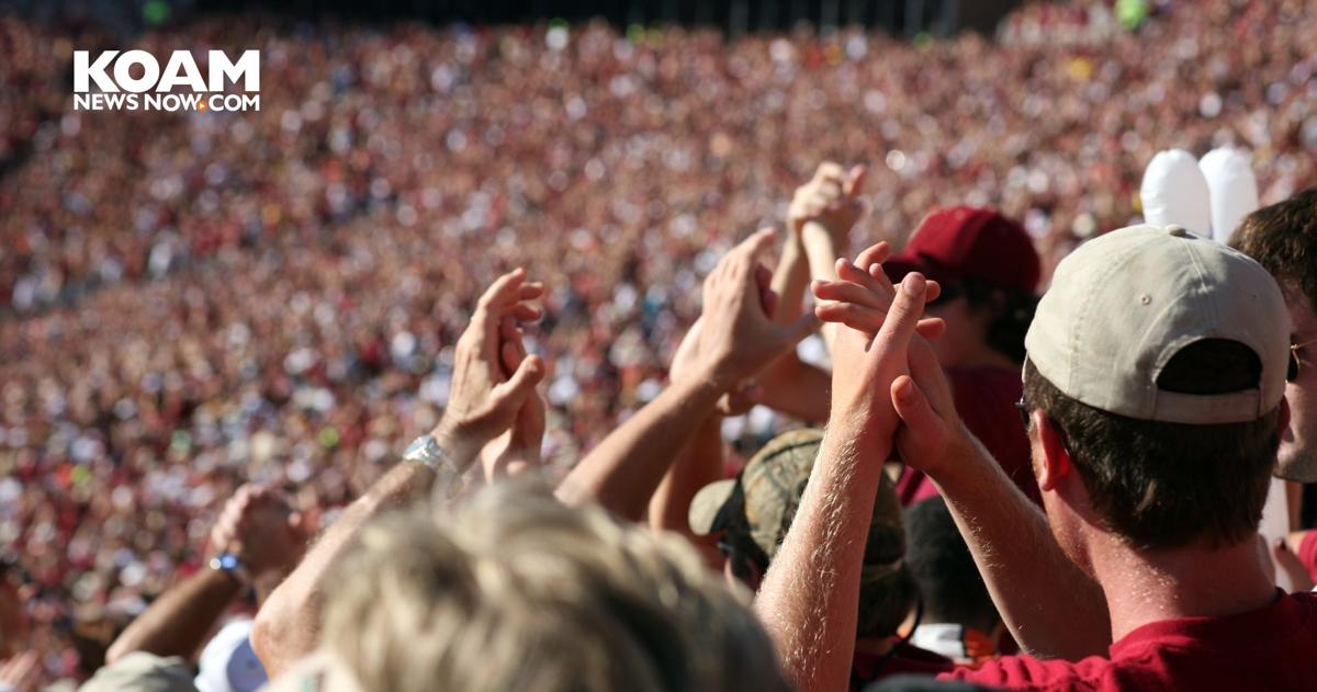 POLL: SmileHub releases its "Best States for Sports Lovers" list