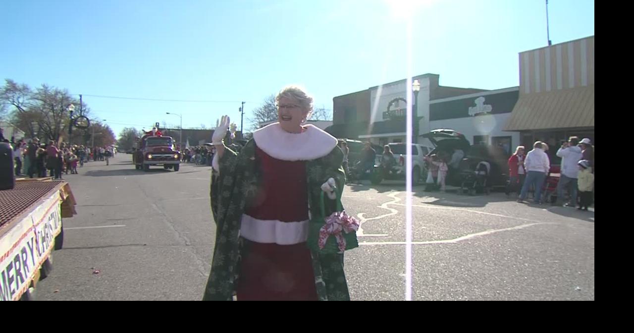 Carl Junction, MO, Christmas parade Video
