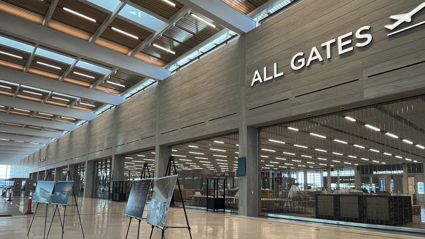 KCI welcomes the first flyers into a new airport terminal showing