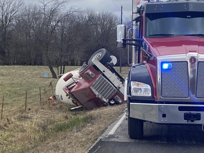 Cement mixer truck rollover crash in Cherokee County alert Columbus ...