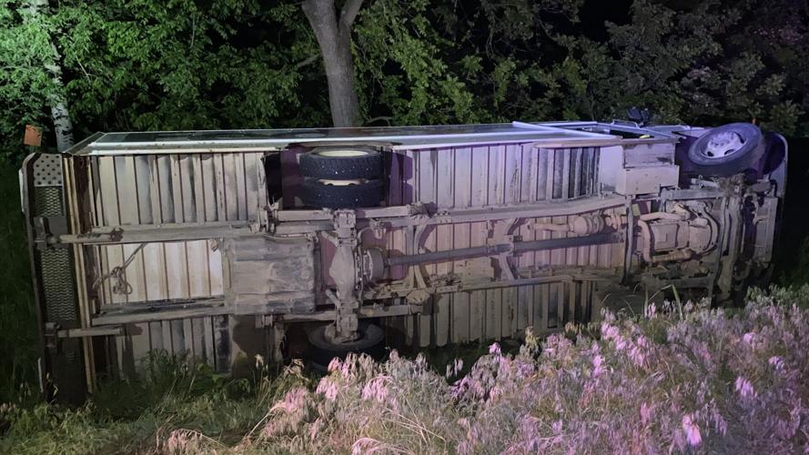 FedEx box truck overturns in Newton County crash | Joplin News First ...