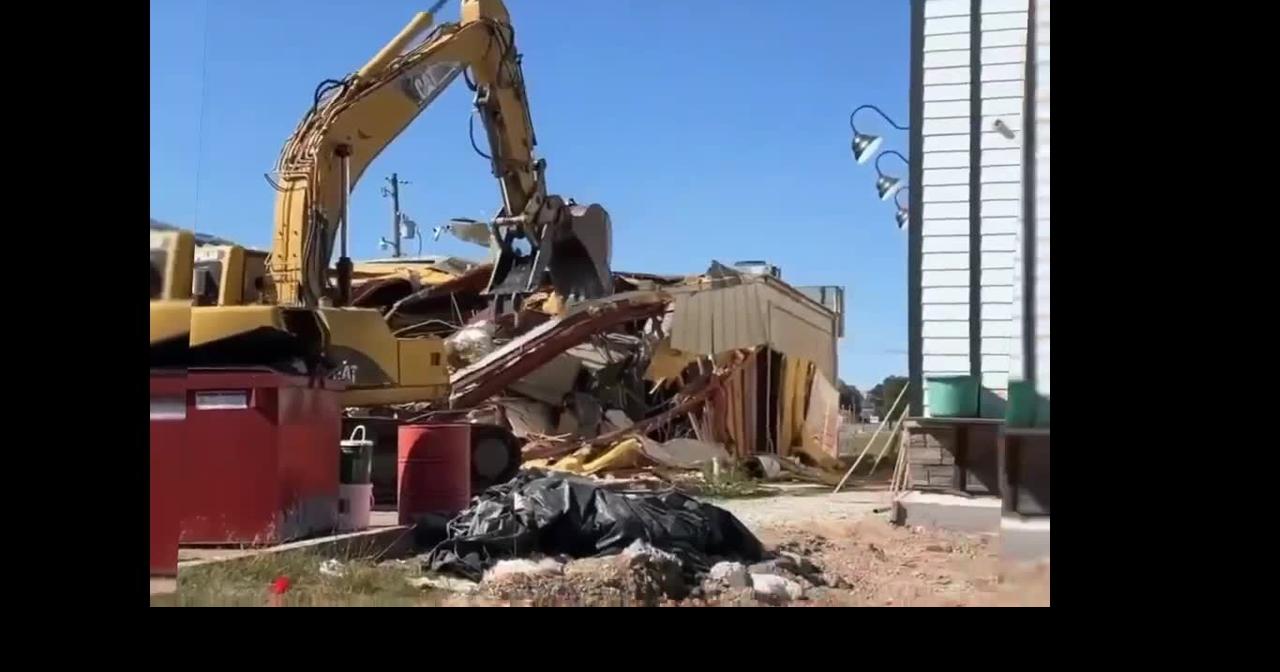 Horton's Pizza Plus old building comes down in Pittsburg, new one open