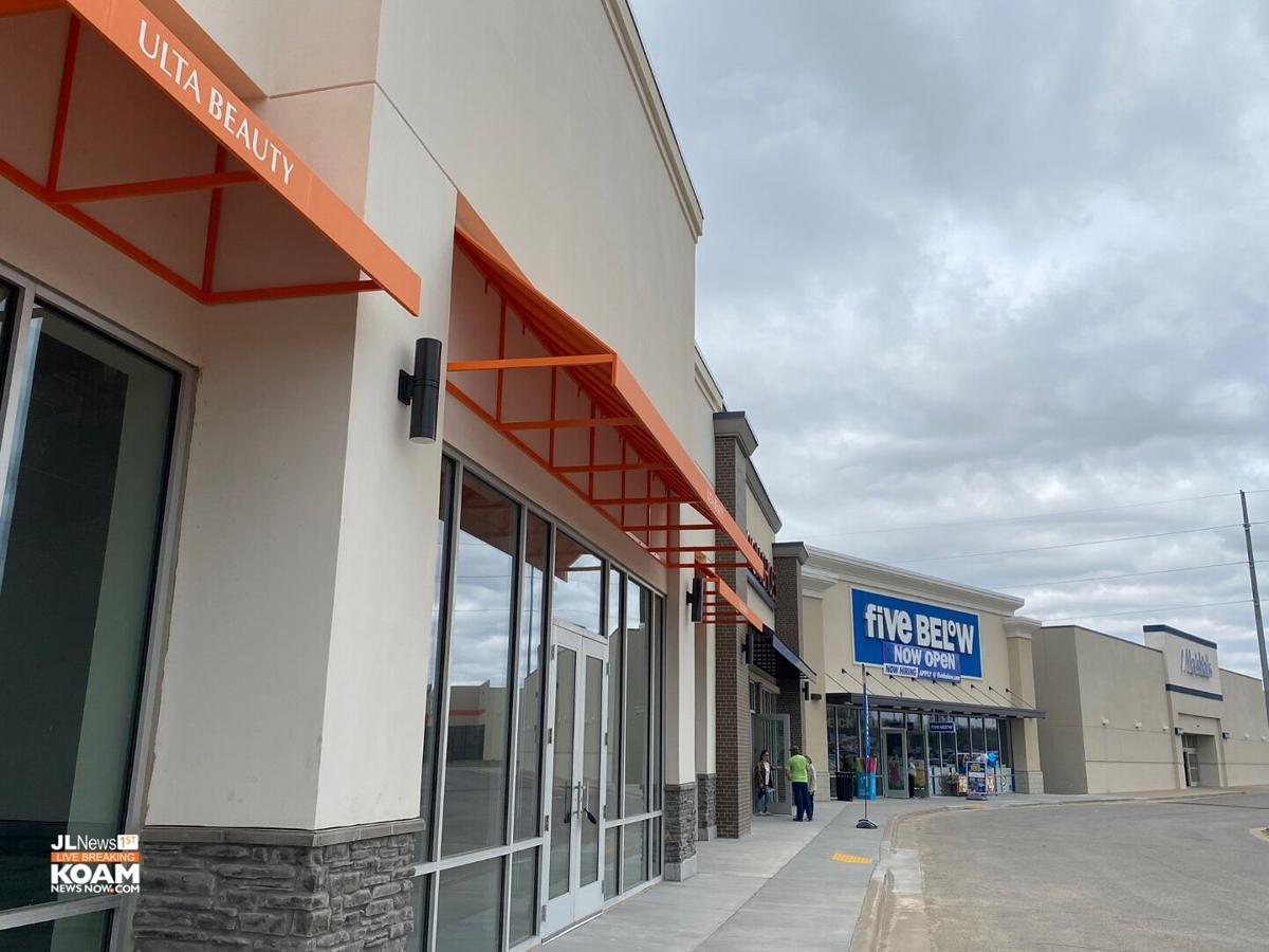 5 Below Pittsburg Ks Opening Date fiVE BEL°W Grand Opening Weekend in Pittsburg, Rack Room Shoes is open