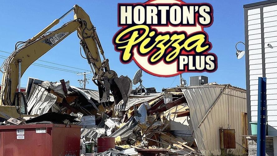 Horton's Pizza Plus old building comes down in Pittsburg, new one open