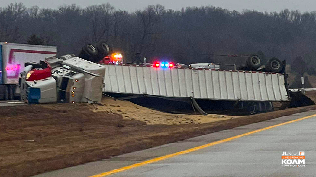 I-49 Traffic Disrupted Near Neosho As Tractor-trailer Overturns ...