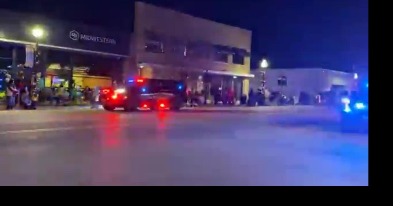 Live! Joplin Christmas Parade 2023 (full parade) Video