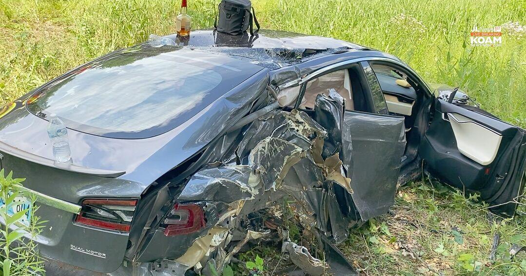 Series of crashes closes I44, car traveling high speeds goes off highway, hits tree