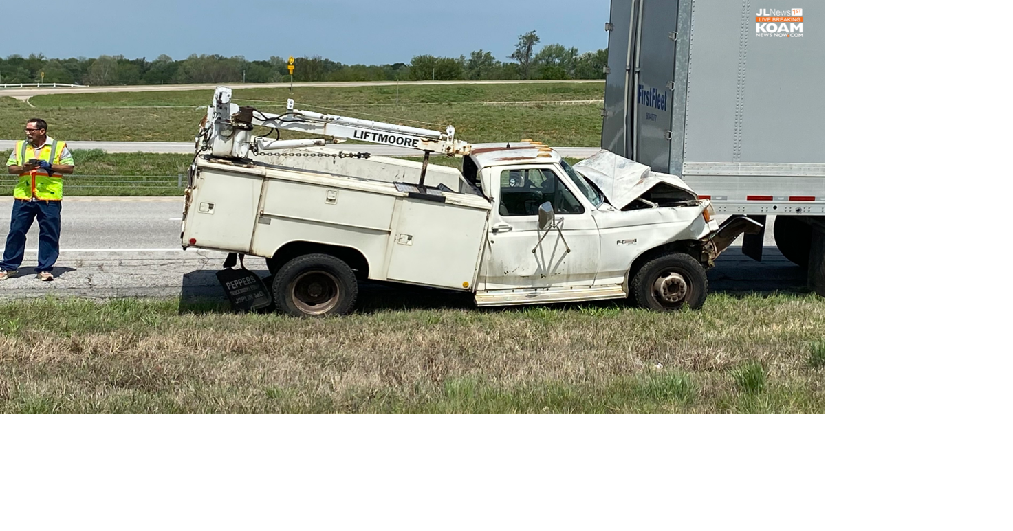 Utility truck rear ends tractor trailer, I-44 in Joplin | Joplin News ...
