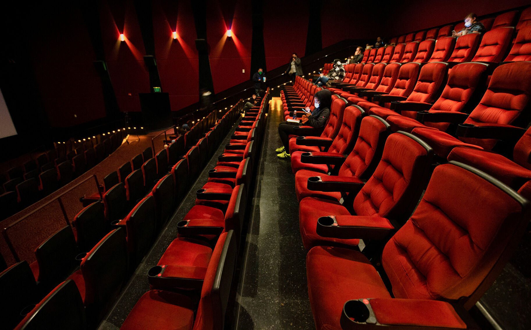 AMC Will Start Charging More For Better Movie Theater Seats ...