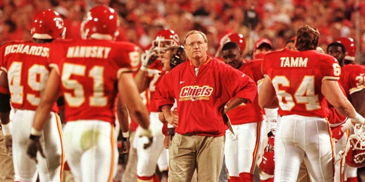 Marty Schottenheimer, NFL coach with 200 wins, dies at 77