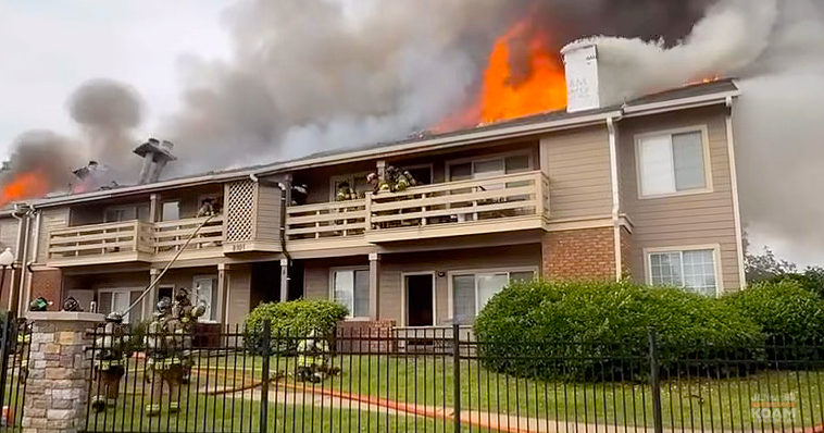 Massive apartment building fire in Tulsa | Local News | koamnewsnow.com