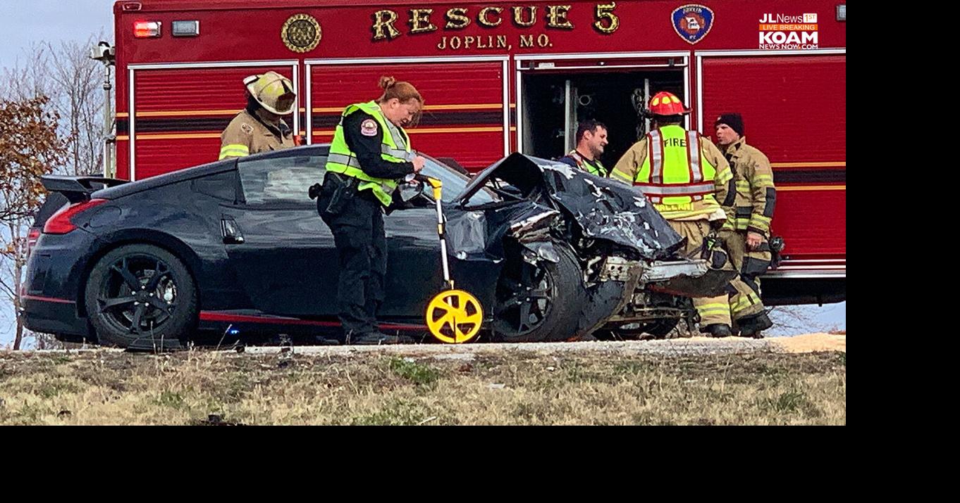 Head-on serious crash in Joplin, 3 rushed to hospital | Joplin News ...