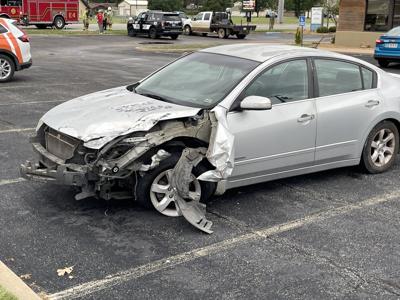 Collicide Pickup and car collide in Joplin | Joplin News First | koamnewsnow.com