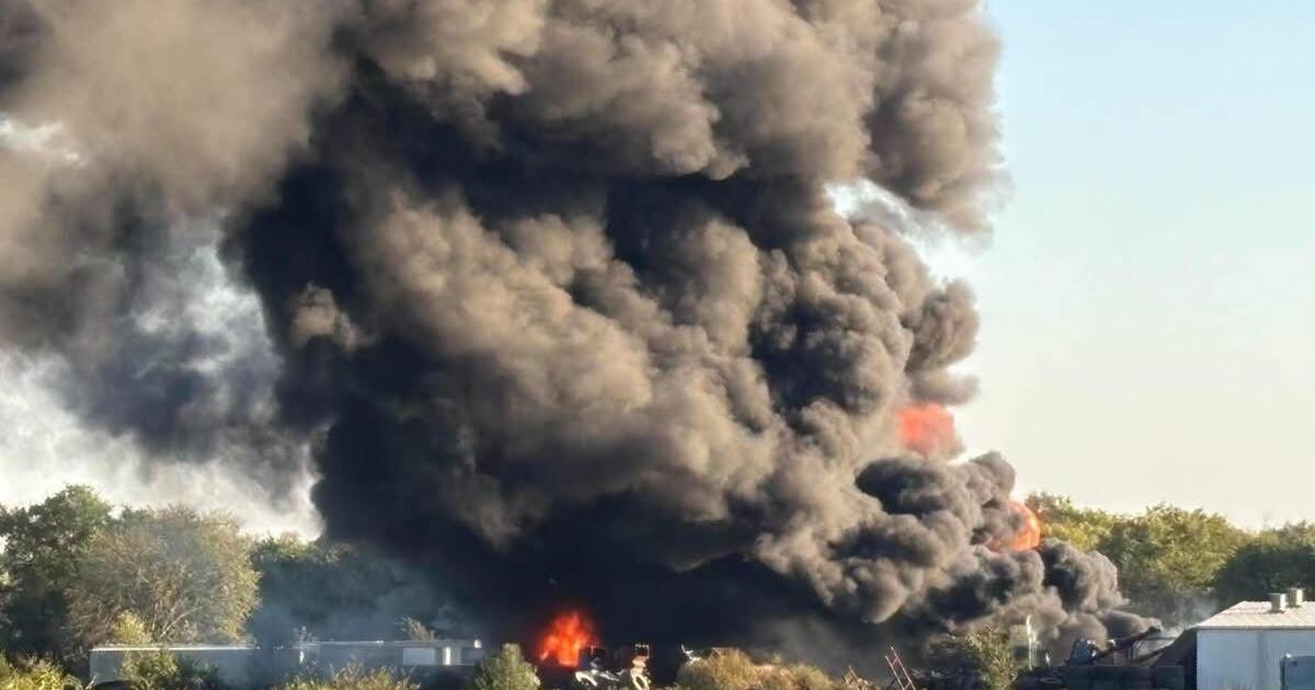 Massive commercial fire in Nevada, David’s Tire