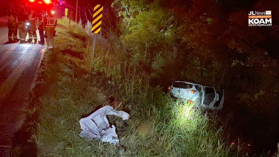 SUV crashes down steep embankment near Silver Creek, utility pole and lines down Joplin News