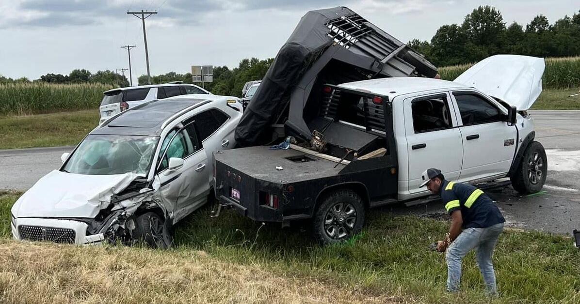 Driver airlifted to Springfield after crash near Lamar - Vimarsana News
