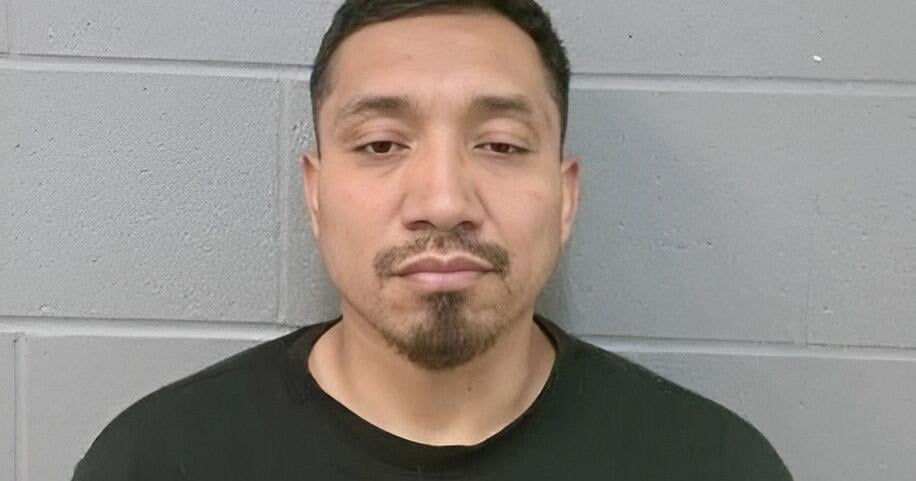 Monett man arrested by Kansas investigators in sting; Soliciting minors for SA