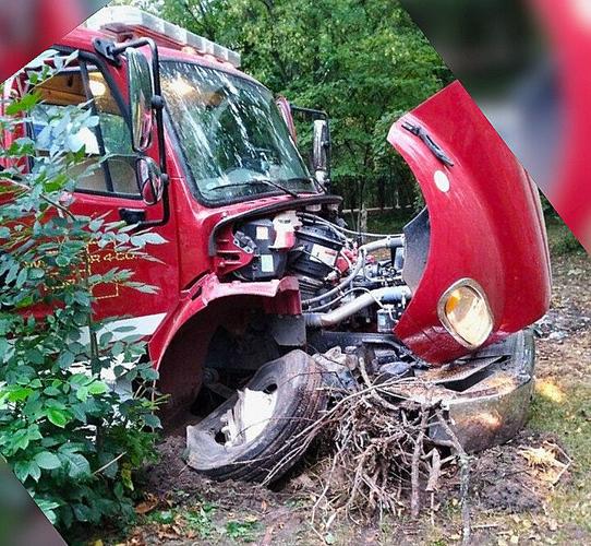 Woman steals fire truck, crashes into tree | Joplin News First ...