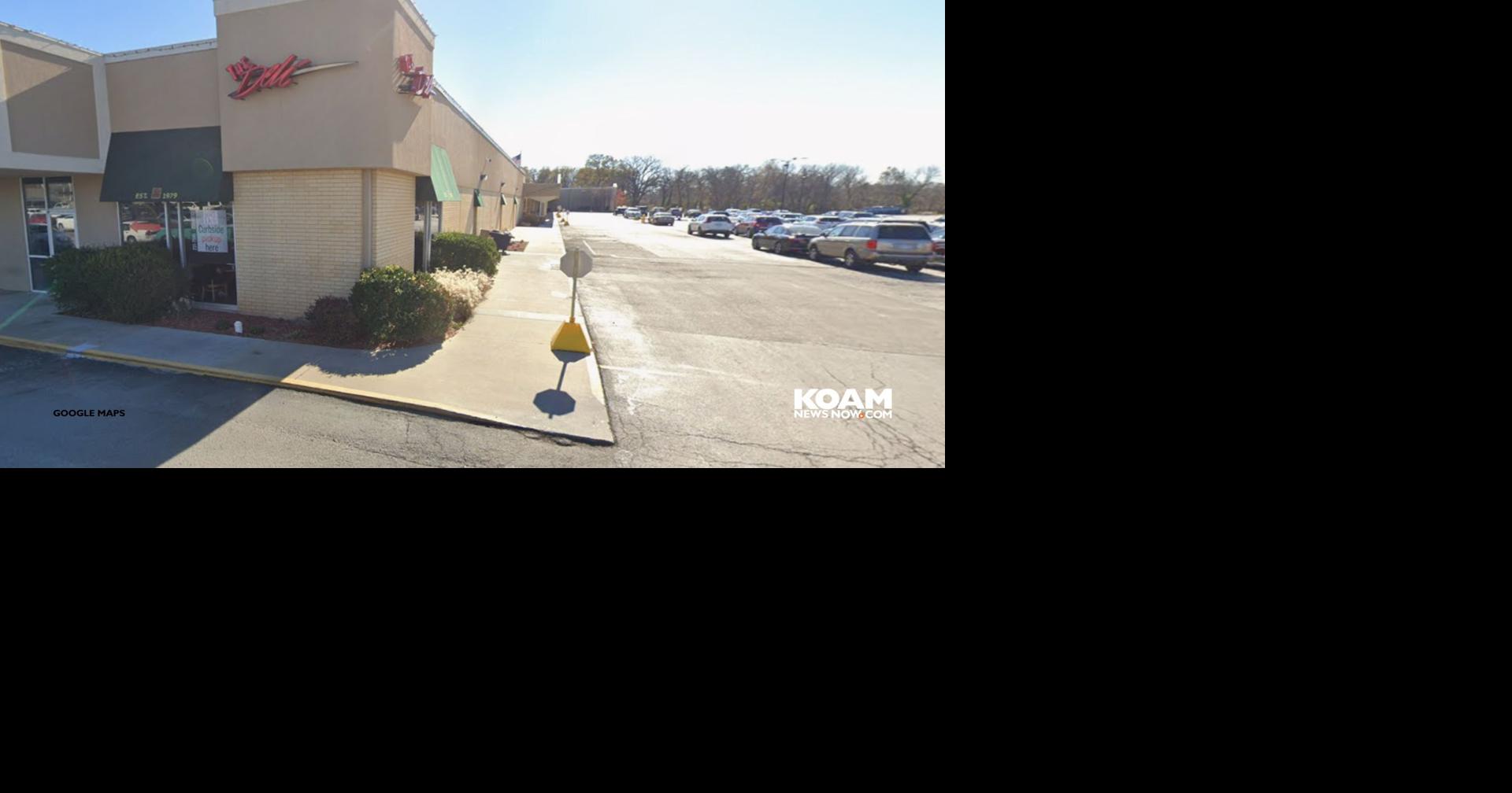 The Mall Deli to introduce new Italian Dressing with natural colors