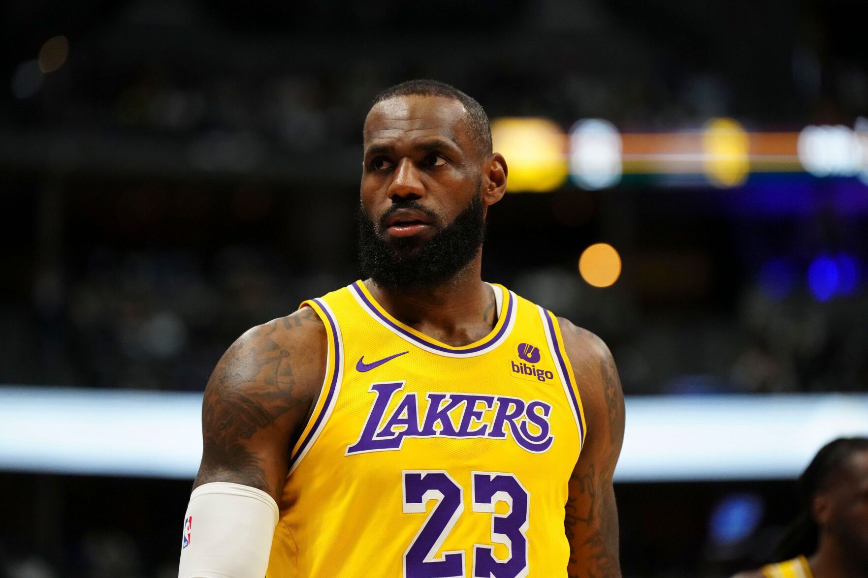 LeBron James Endorses Kamala Harris In Presidential Race Against Trump ...