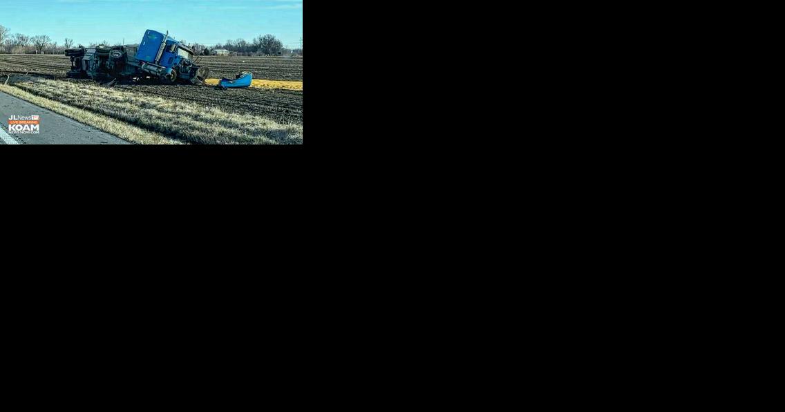 Tractor-trailer loaded with grain overturns near Kan./Mo. state line - Vimarsana News