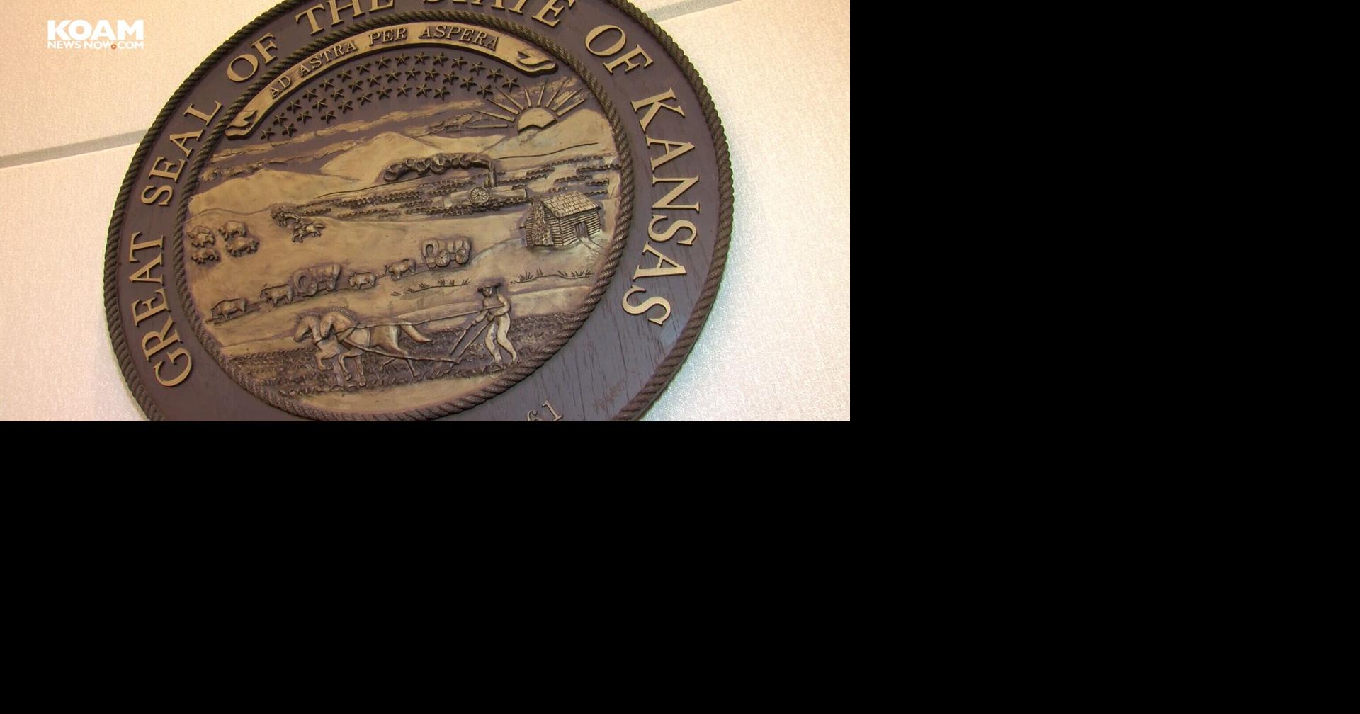 Governor Kelly signs bill establishing office of child advocate ...
