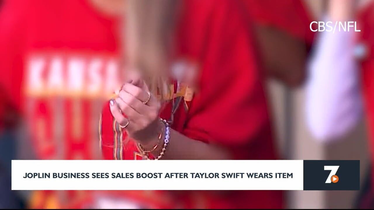Taylor Swift's Chiefs bracelet designed by Missouri company