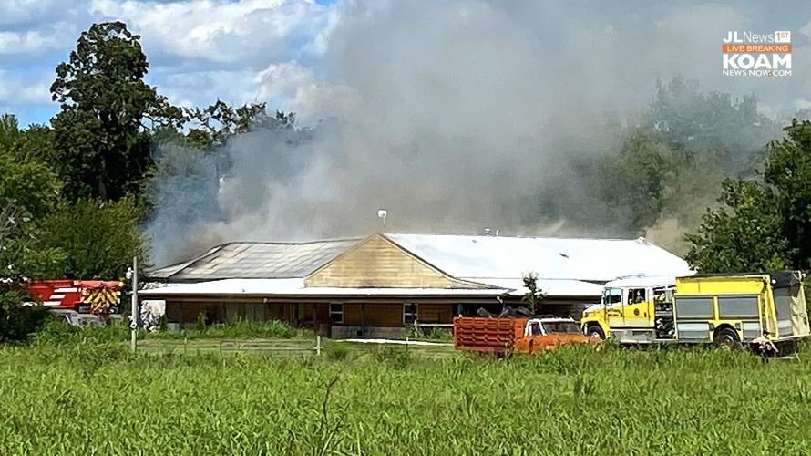 Garage fire spreads to residence near Alba, Mo. Joplin News First