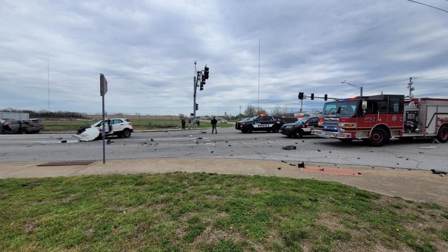 Stolen Jeep police chase causes crash involving Newton County Sheriff’s