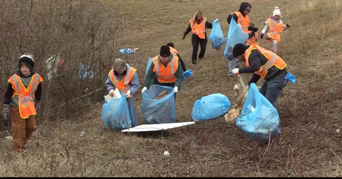 Locals gather for a cleanup effort on Highway 69 in Pittsburg