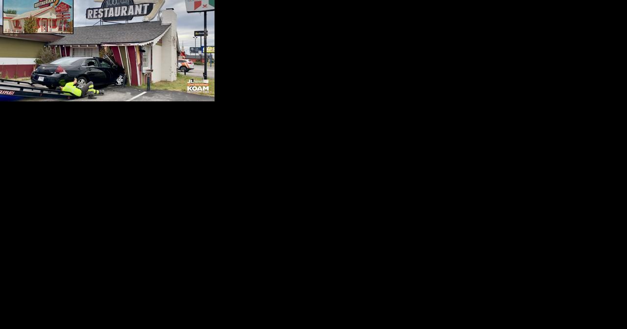 Car crashes into the former Colonel's Restaurant: Pit-BBQ and Pancake House on Rangeline | Joplin News First - Vimarsana News