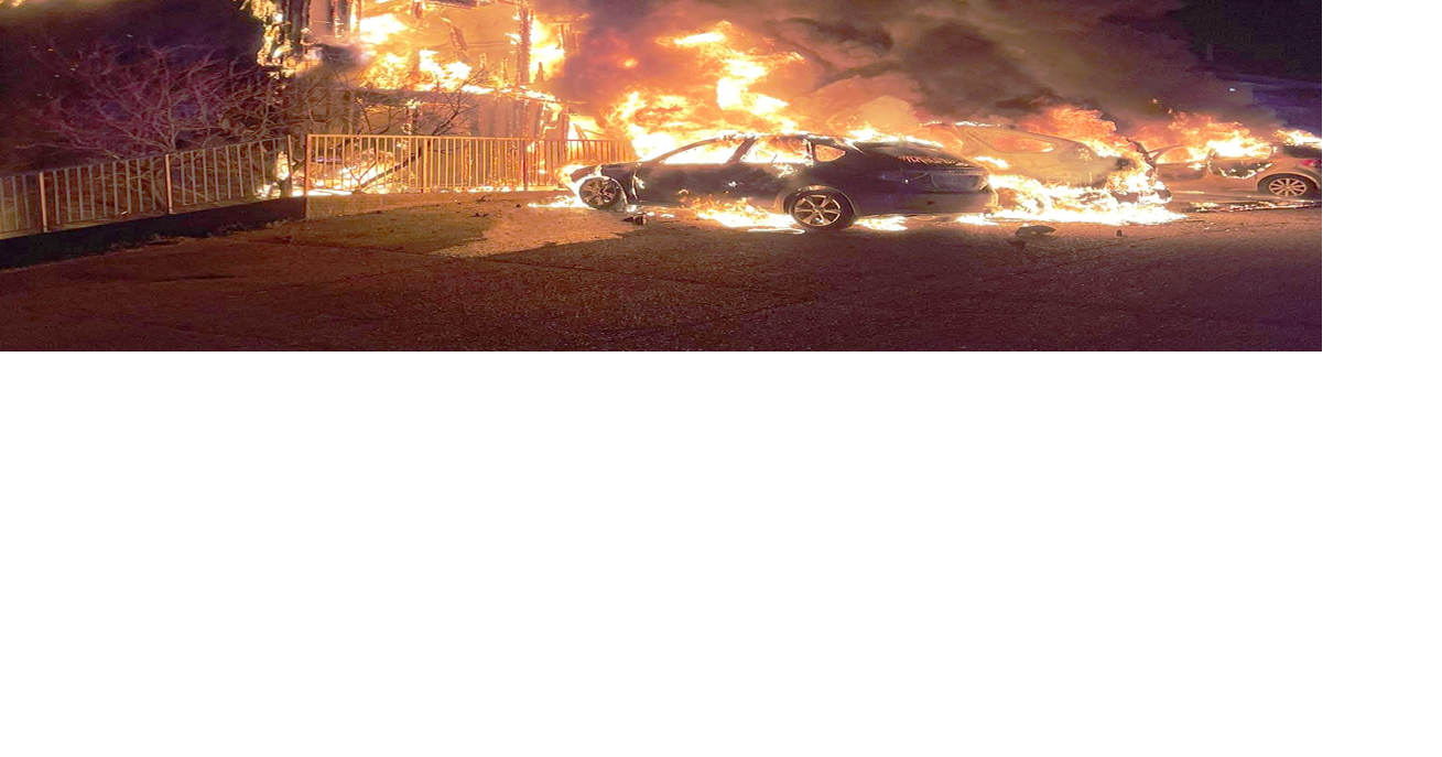 4-Alarm Fire: Apartment building burns at Table Rock Lake | Joplin News ...