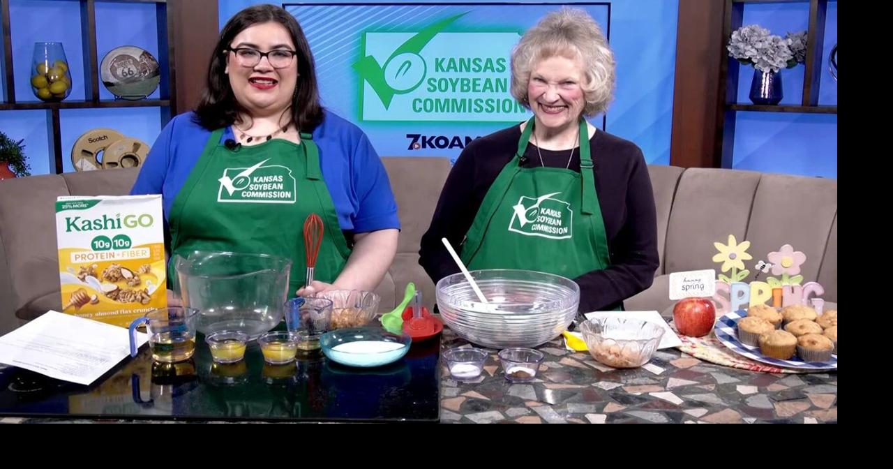 Kansas Soybean Commission: "Apple Spice Crunch Muffins" recipe